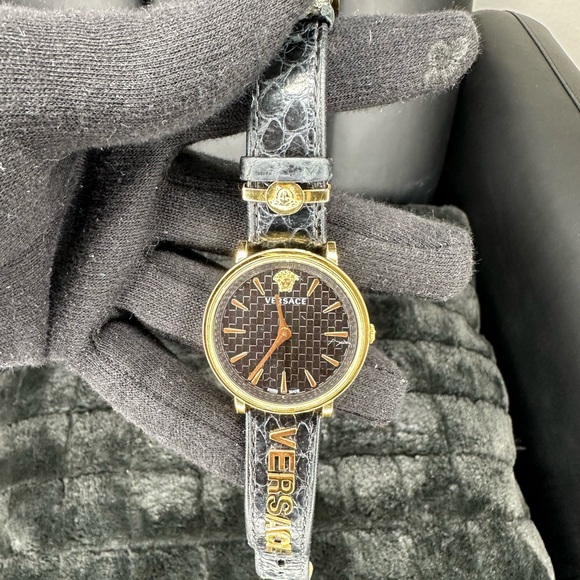 VERSACE 
V-Circle Strap Watch - Picture 4 of 5